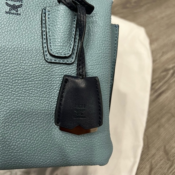 Authentic MCM Small Milla Bag - Picture 6 of 16